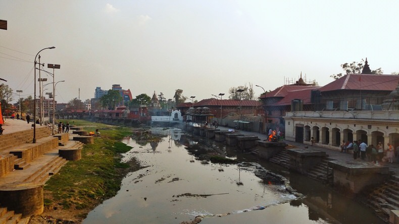 River Pashupatinath temple